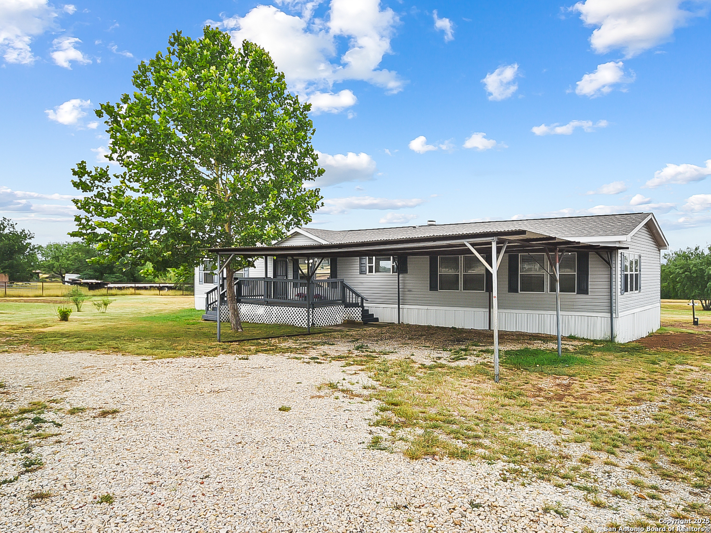 220 NORTHFIELD DR