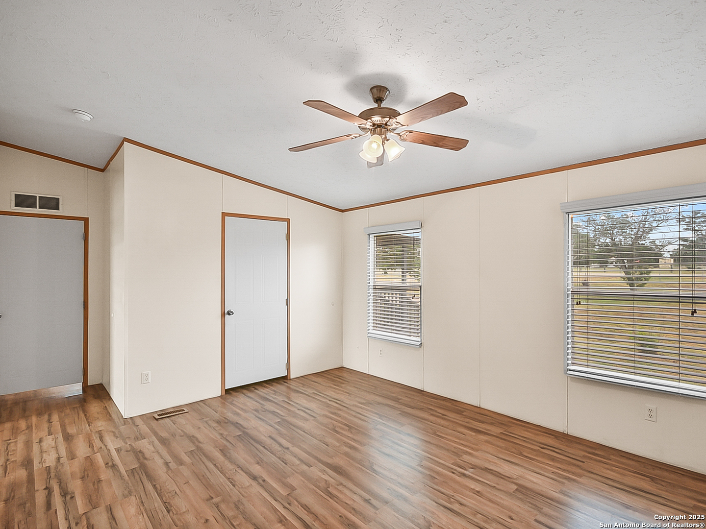 220 NORTHFIELD DR