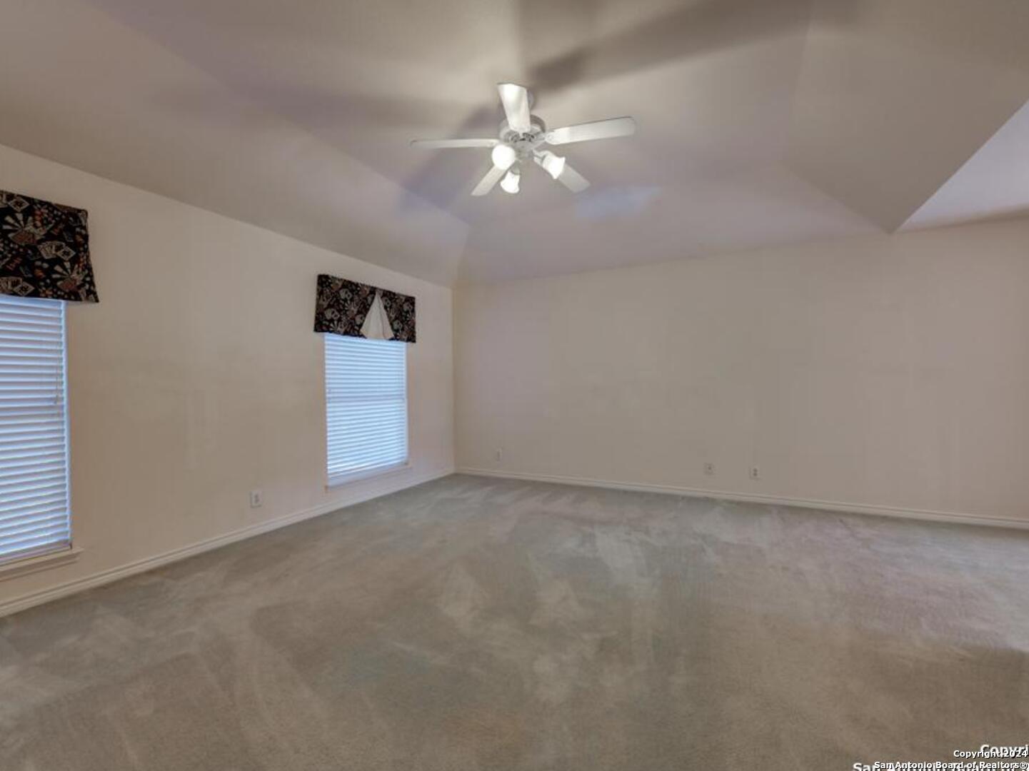 1304 BIRCHWOOD CIR