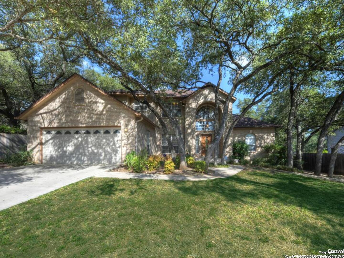 1304 BIRCHWOOD CIR