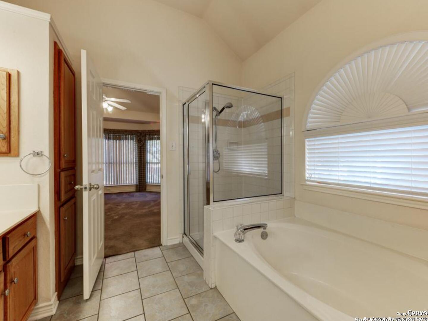 1304 BIRCHWOOD CIR