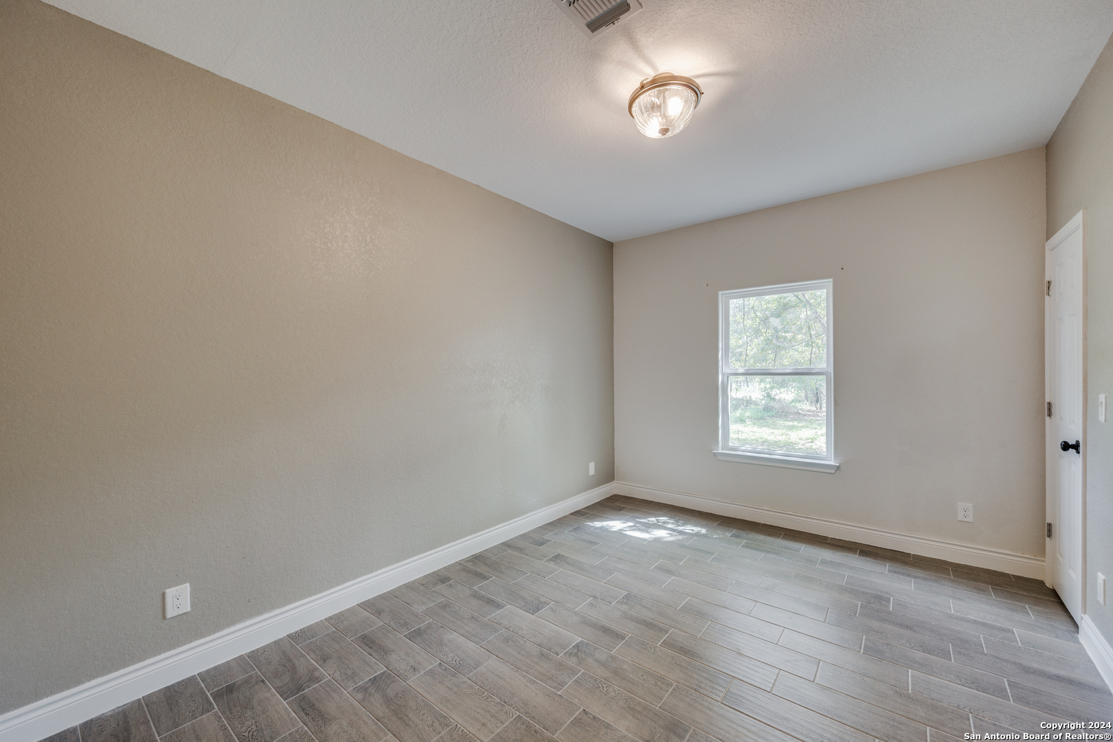 22818 Skila Dr.
