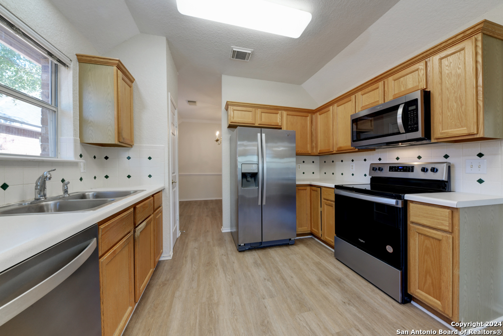 9338 LLANO VERDE