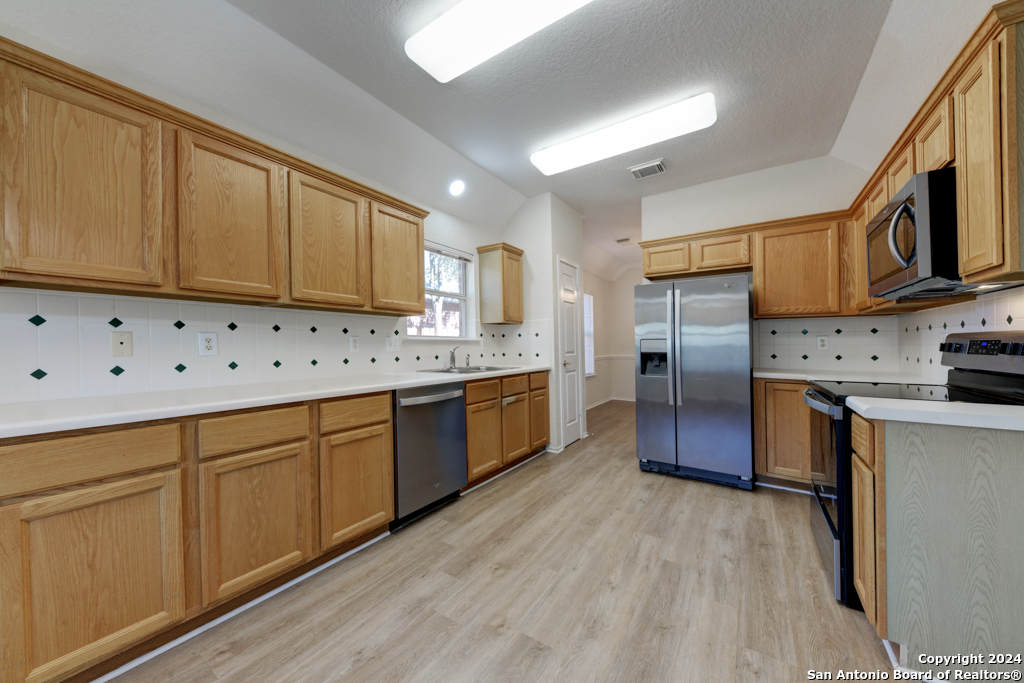 9338 LLANO VERDE