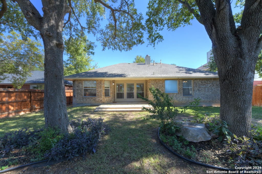 9338 LLANO VERDE