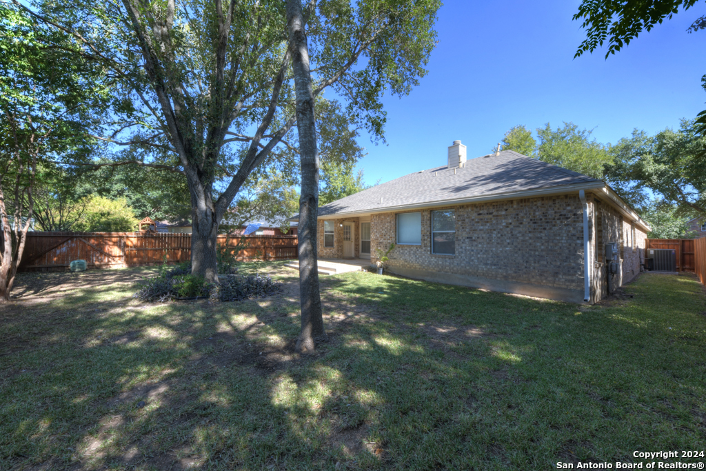 9338 LLANO VERDE