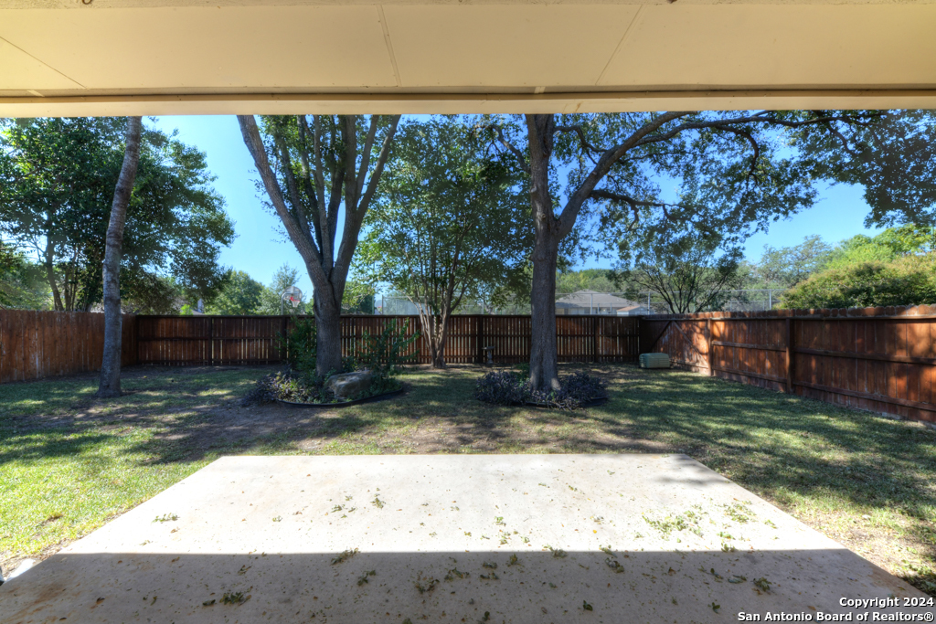 9338 LLANO VERDE