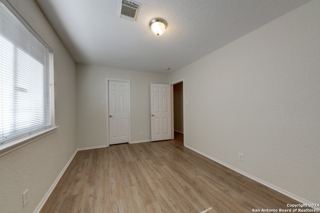9338 LLANO VERDE
