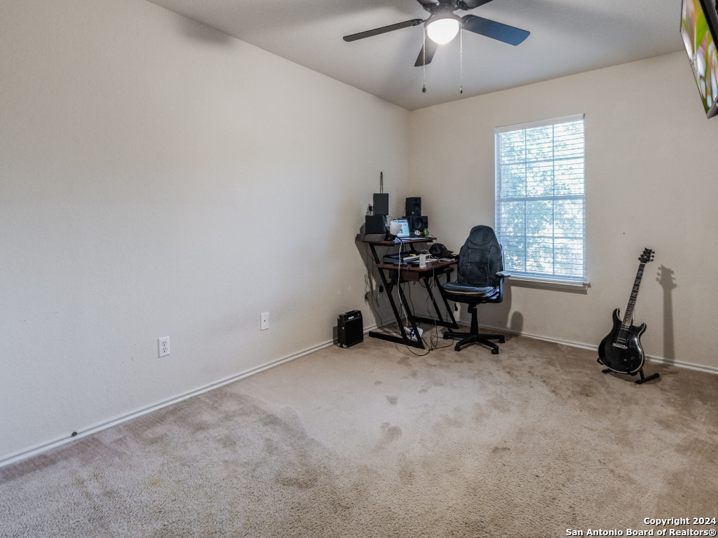 317 LASSO LN