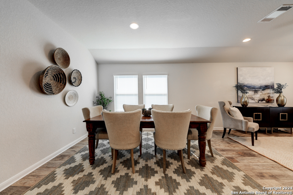 341 NORTHSHORE TRL