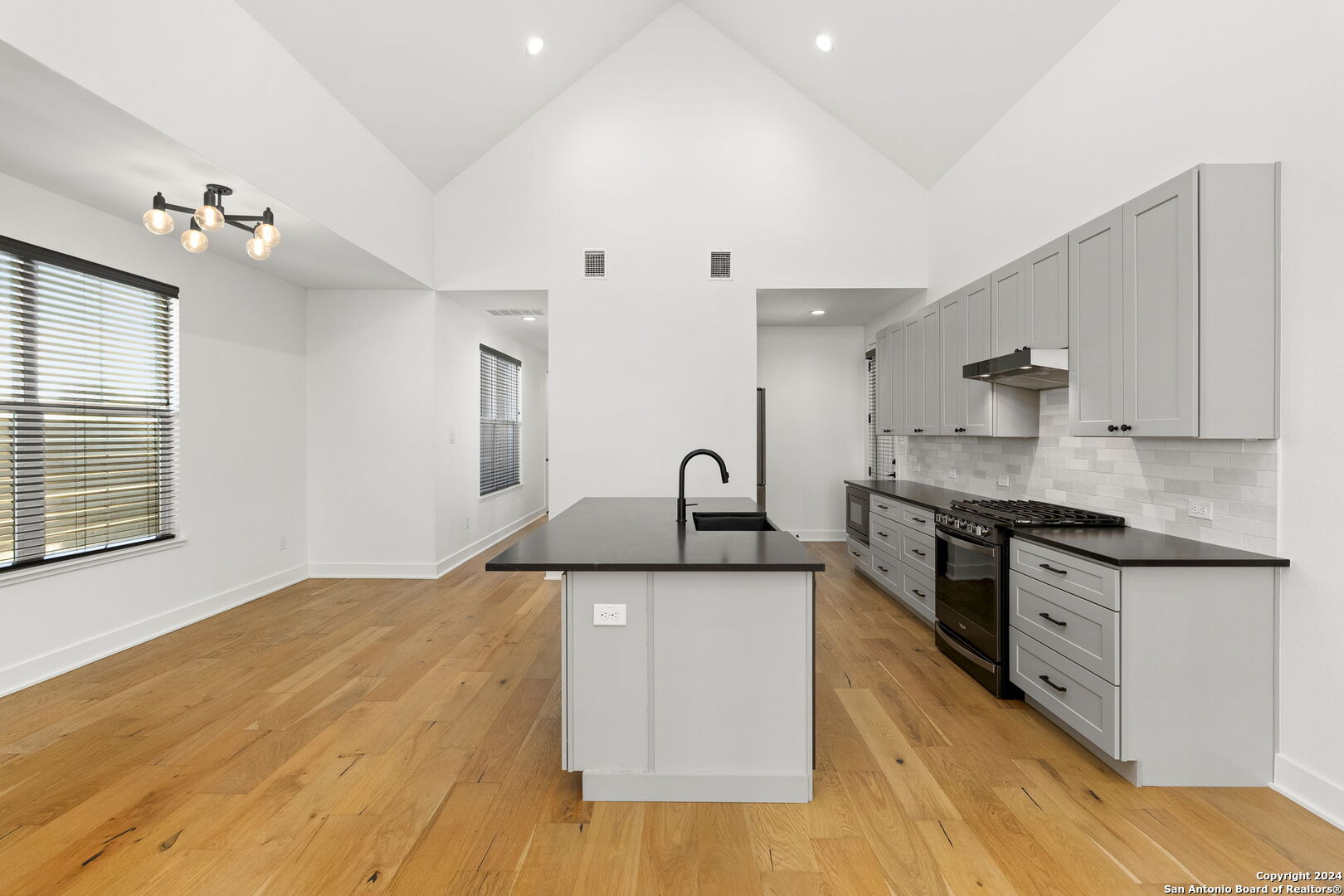 424 CONSTANCE