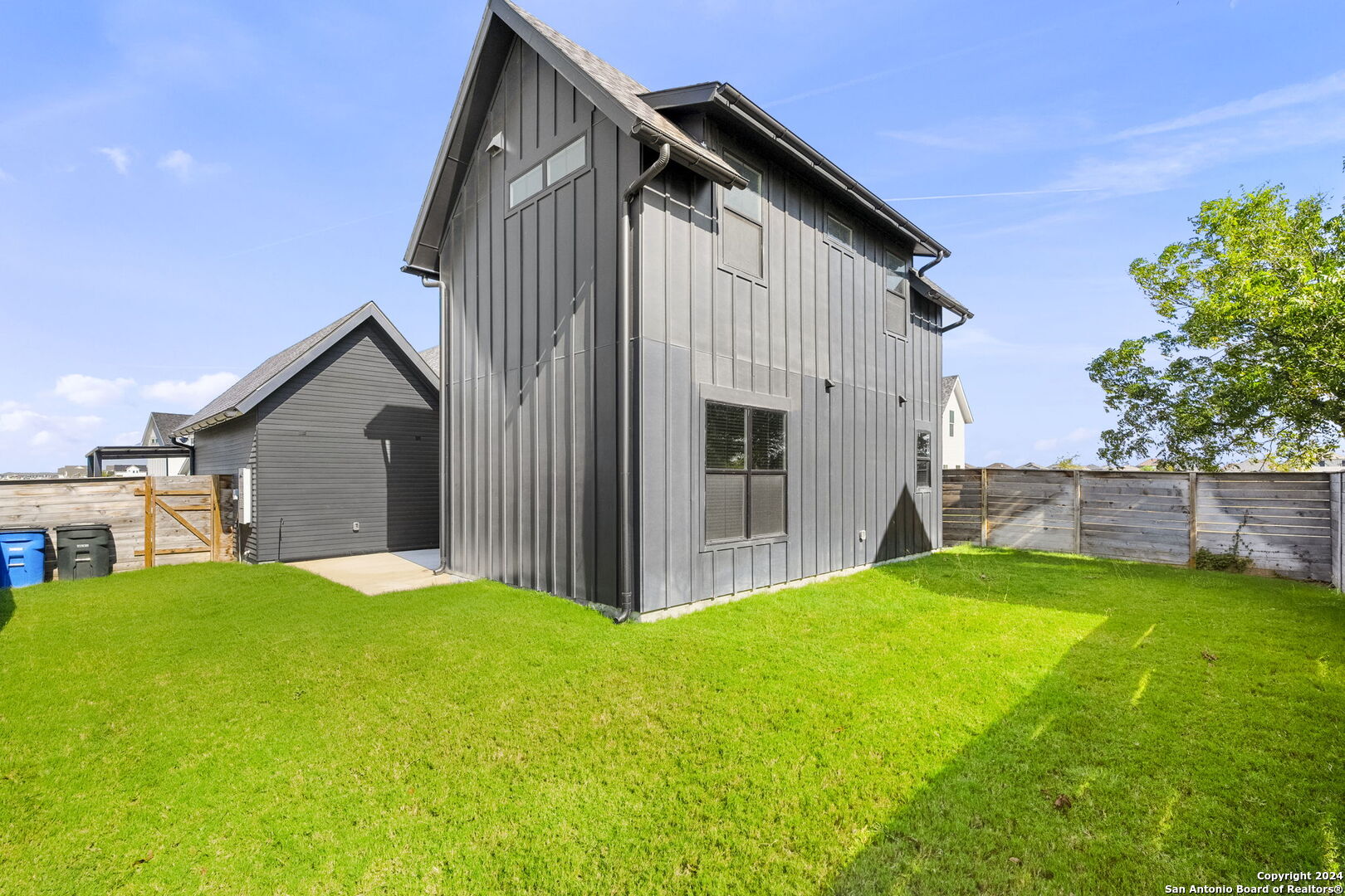 424 CONSTANCE