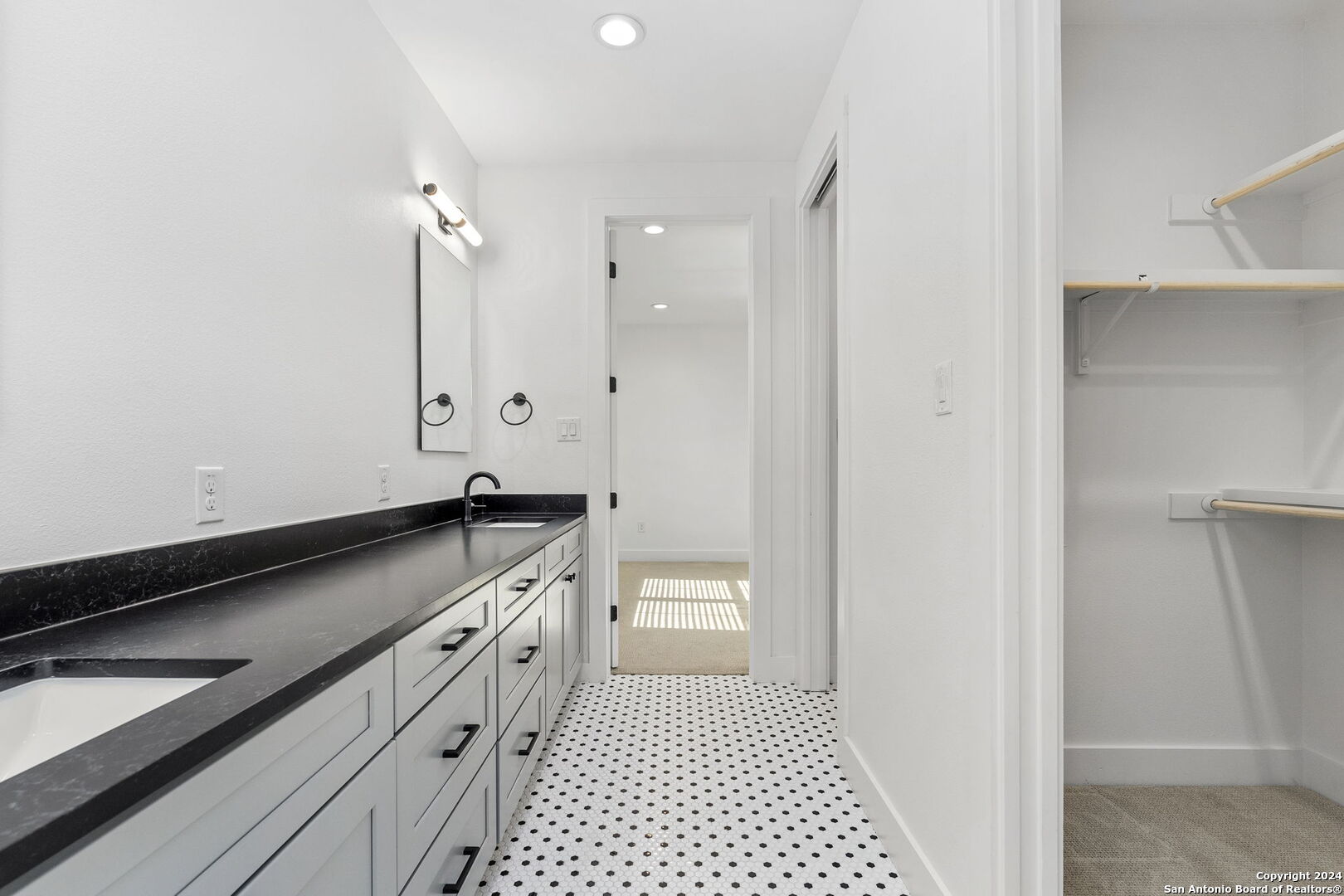 424 CONSTANCE