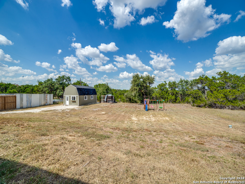 1097 Mountain View Dr