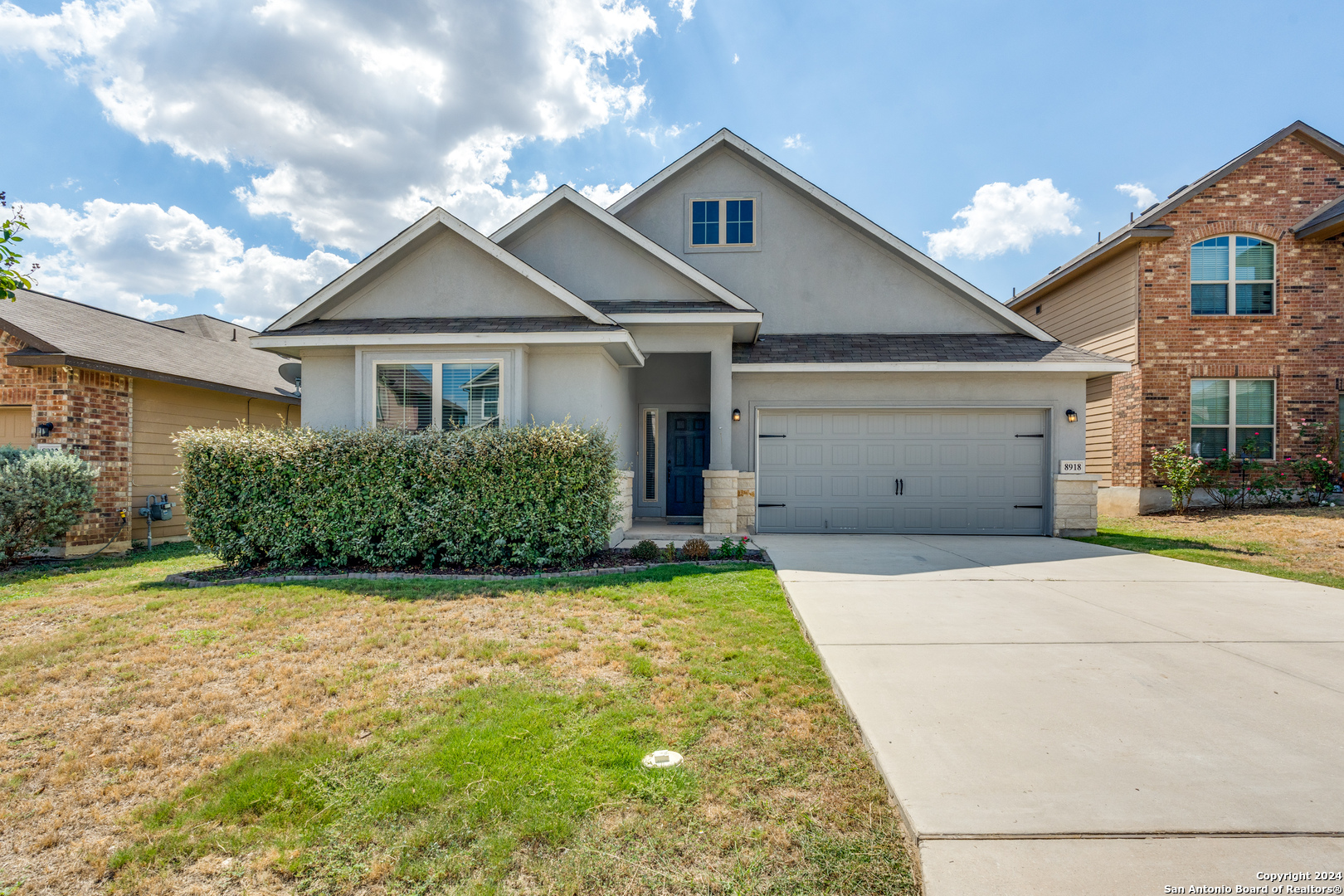 8918 Holland Park