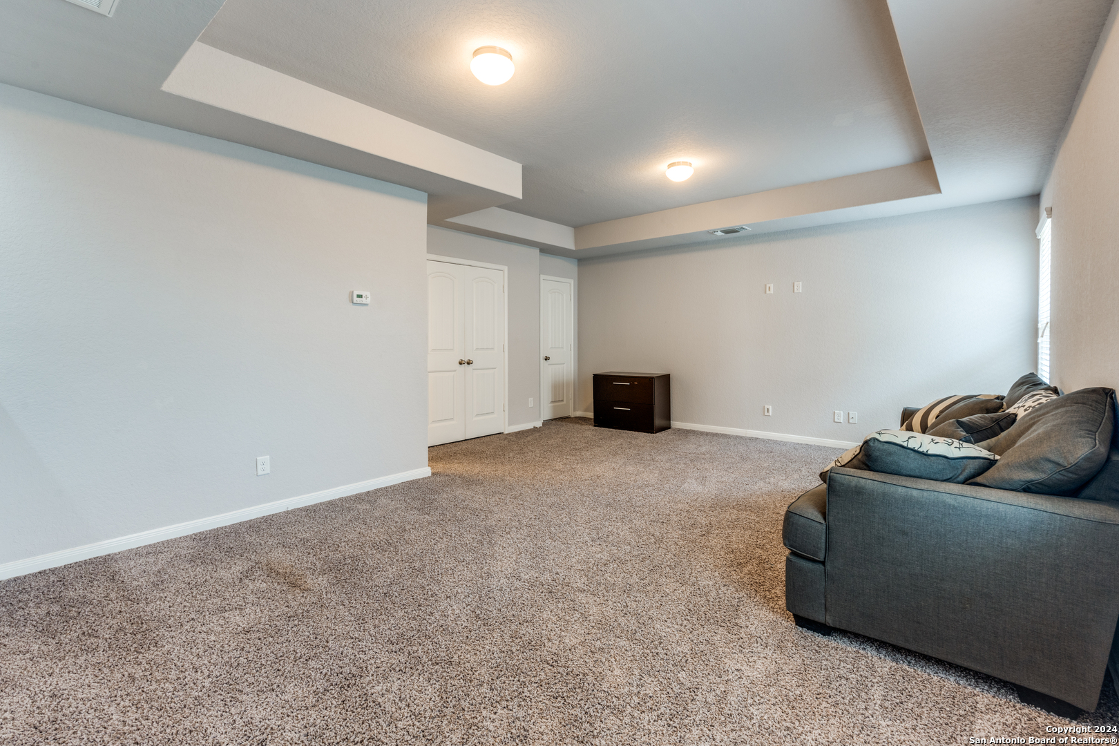 8918 Holland Park