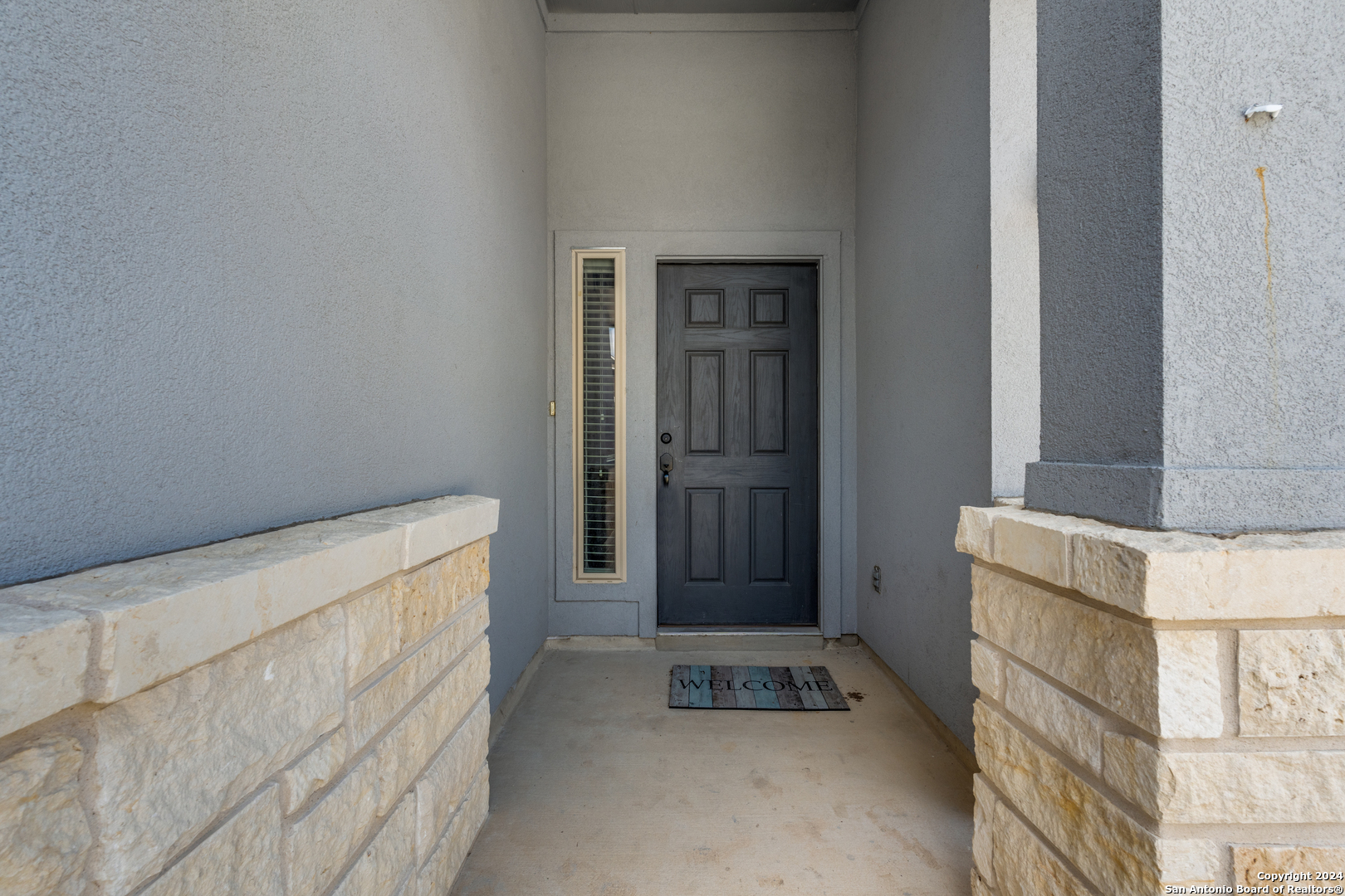 8918 Holland Park