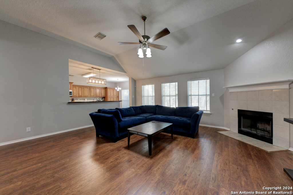 9415 Camino Venado