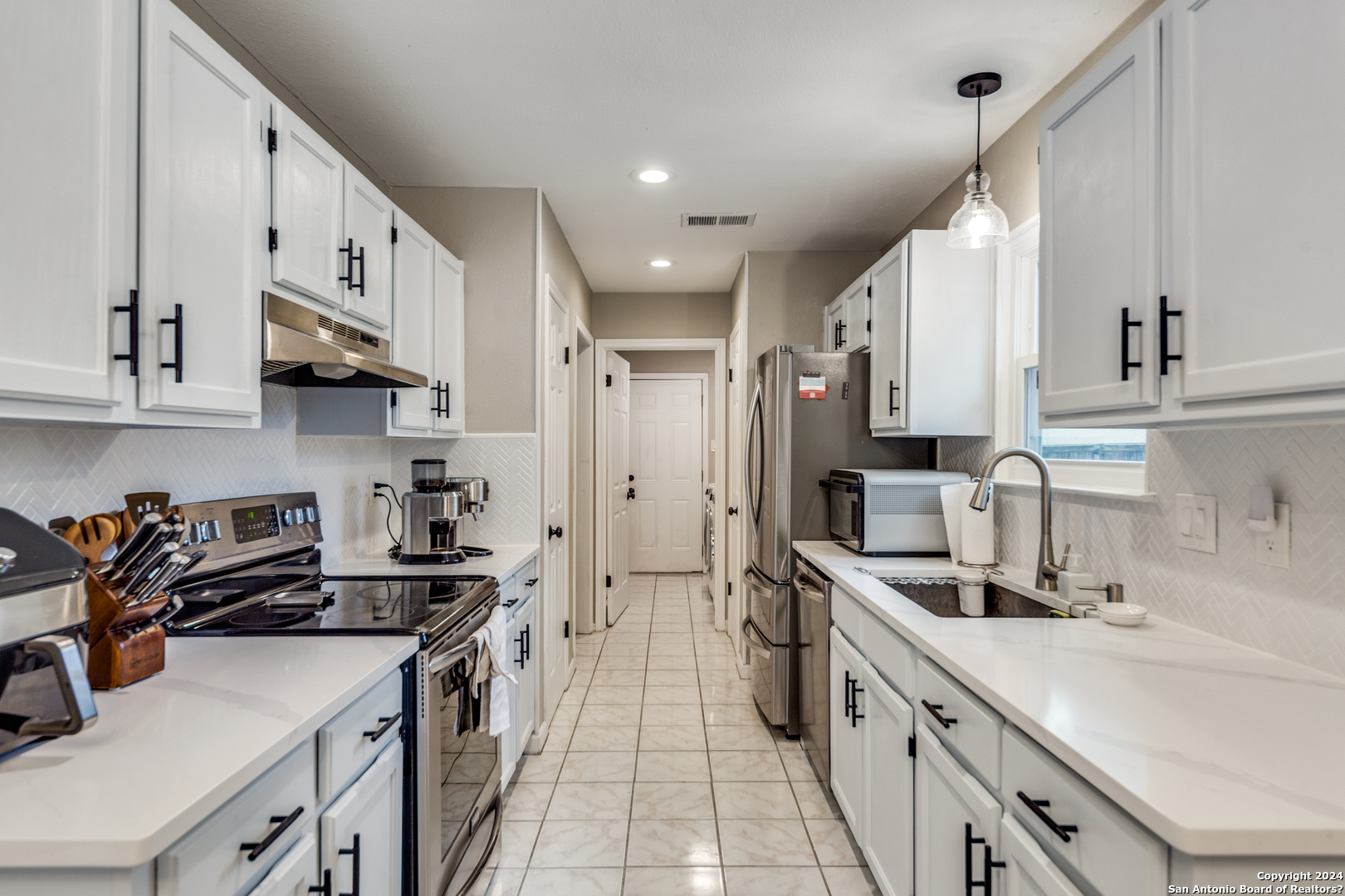 7122 Mountain Grove