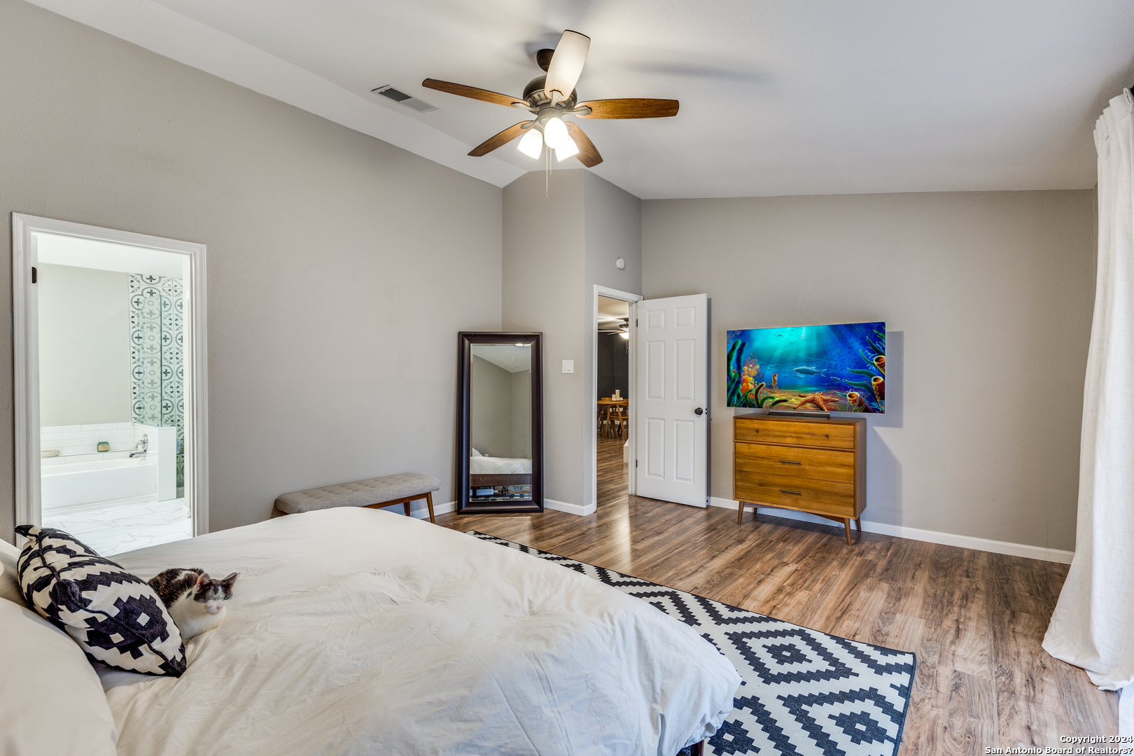 7122 Mountain Grove