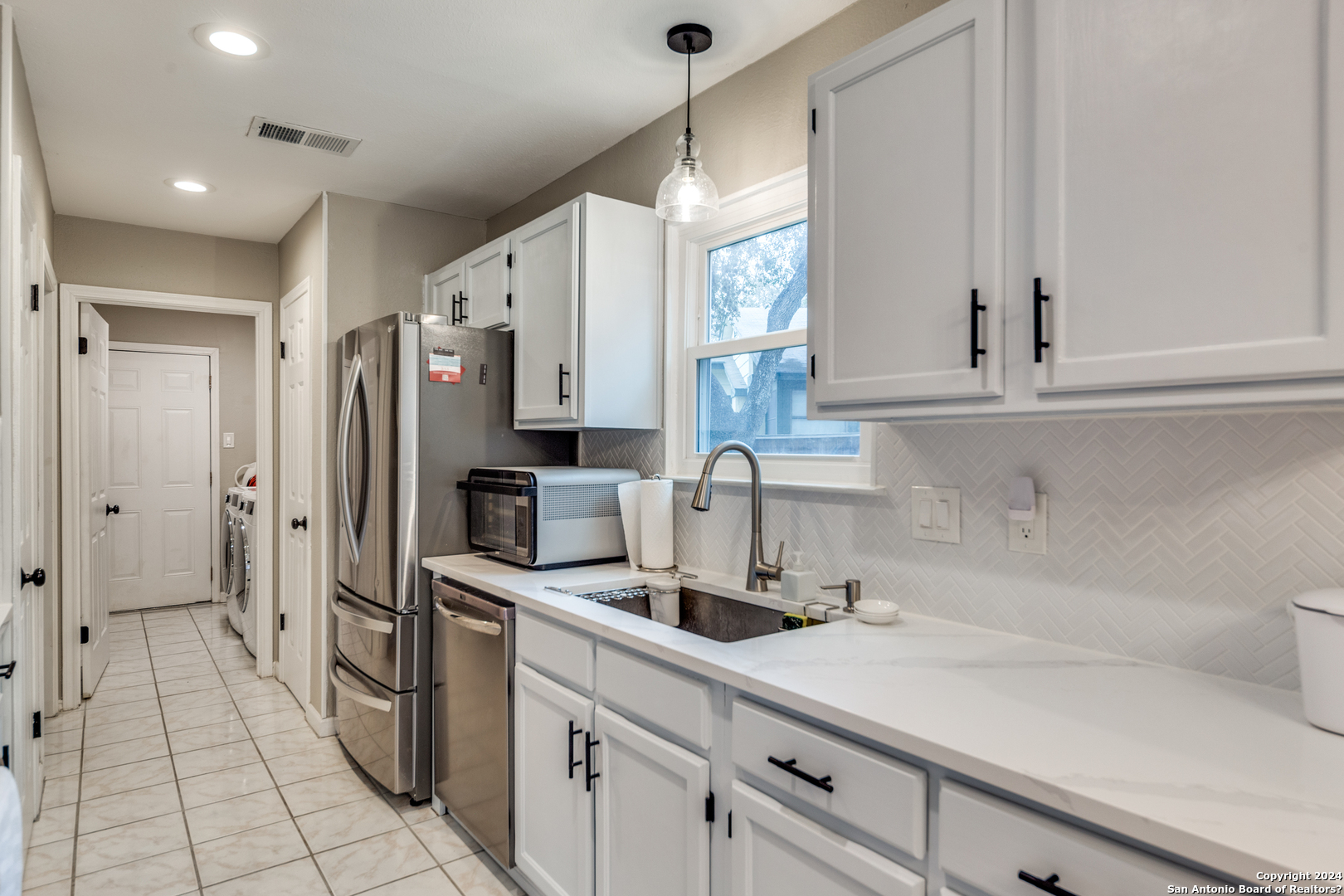 7122 Mountain Grove