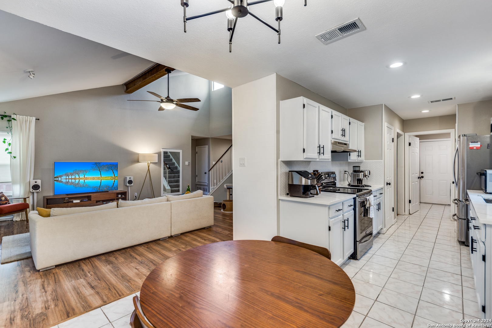 7122 Mountain Grove