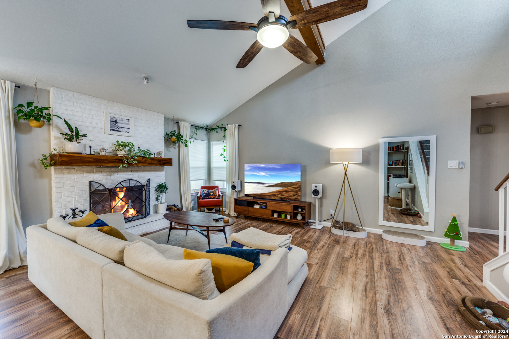 7122 Mountain Grove