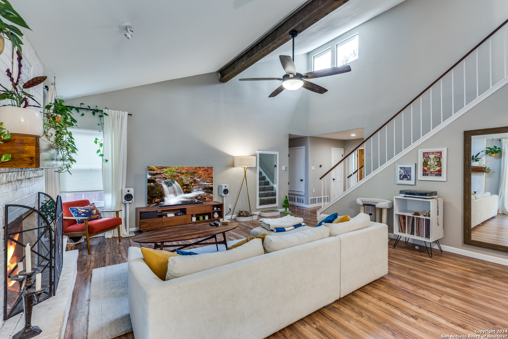 7122 Mountain Grove
