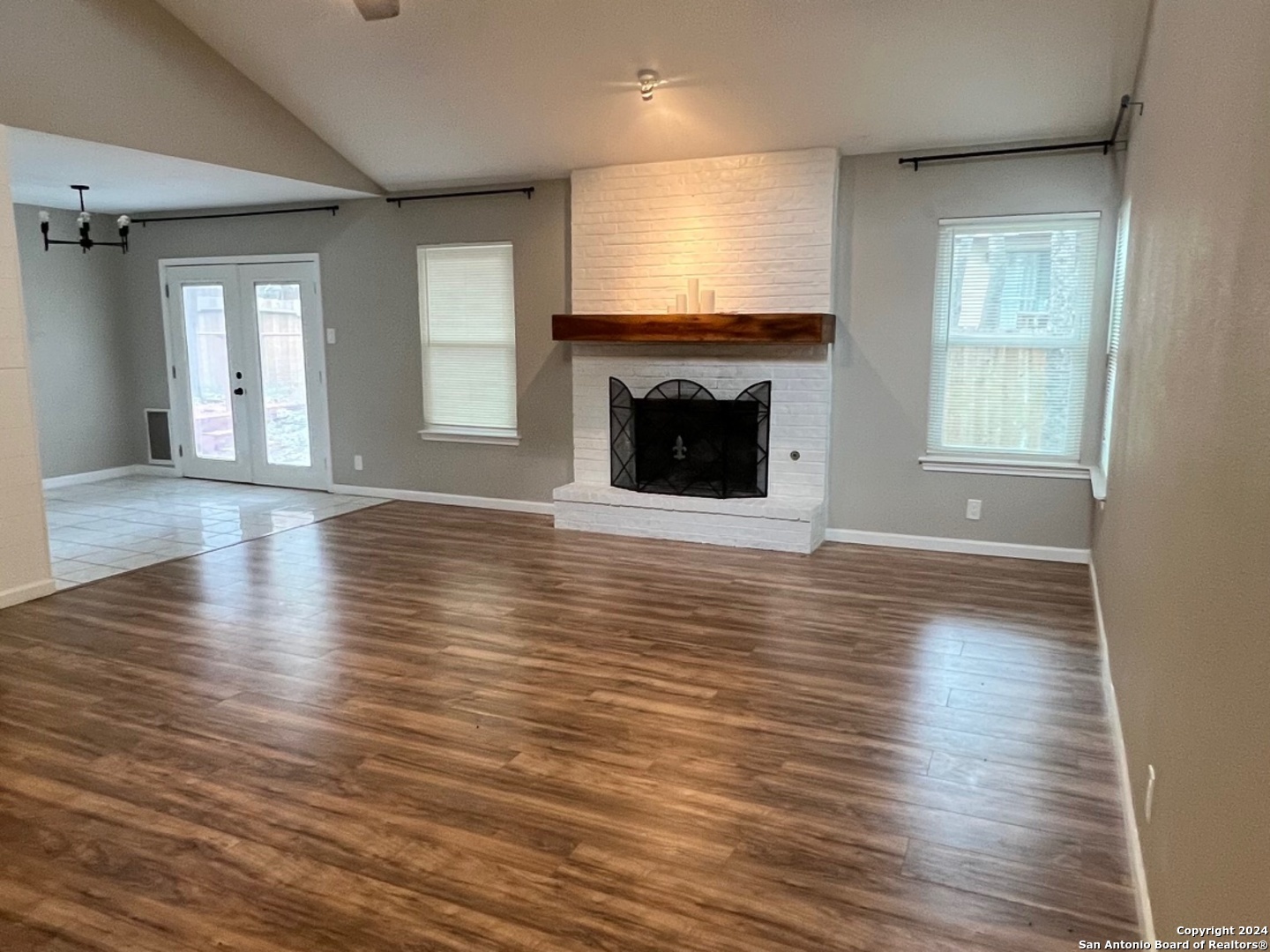 7122 Mountain Grove