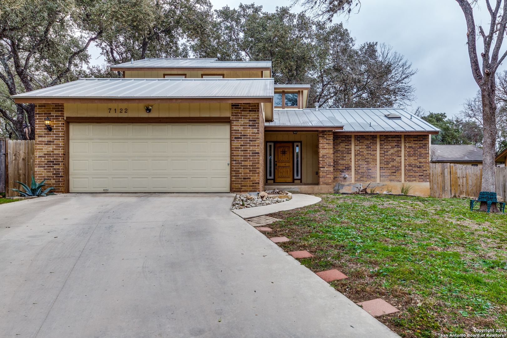 7122 Mountain Grove