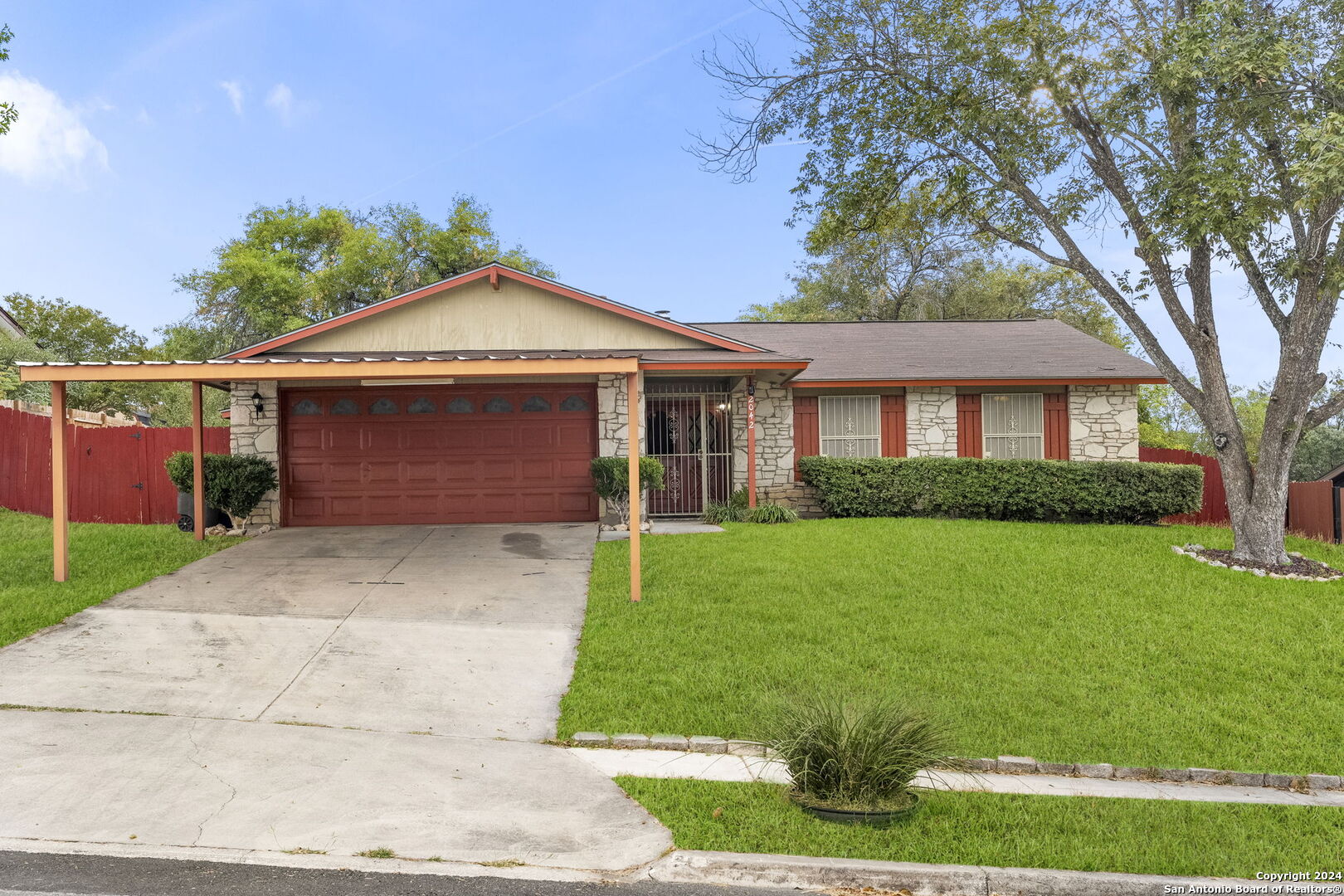2042 FARMSVILLE DR