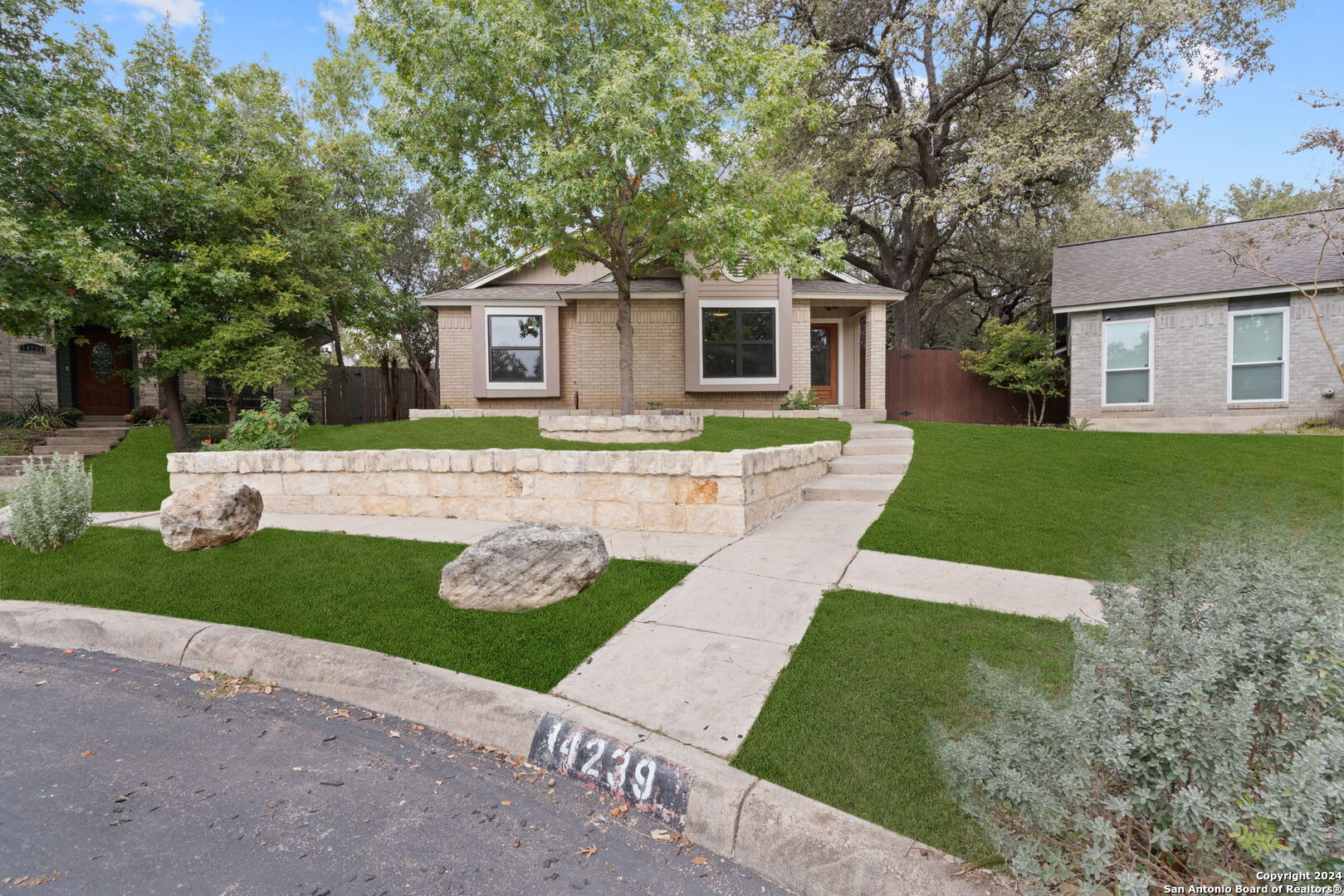 14239 SAGE TRL