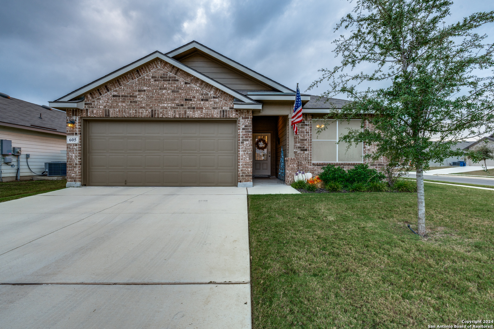 605 Great Plains