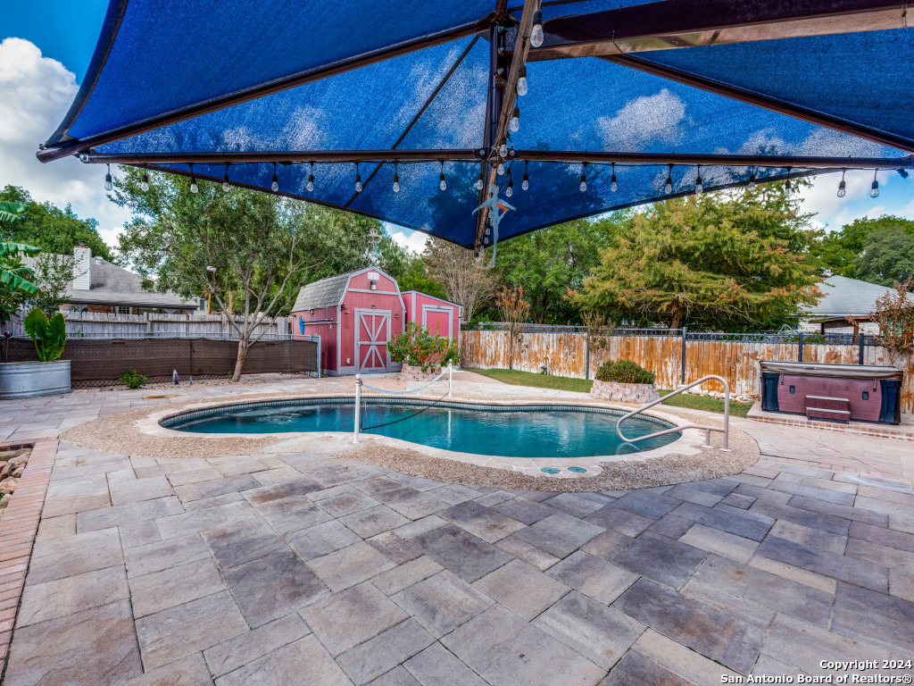 7709 FOREST STREAM