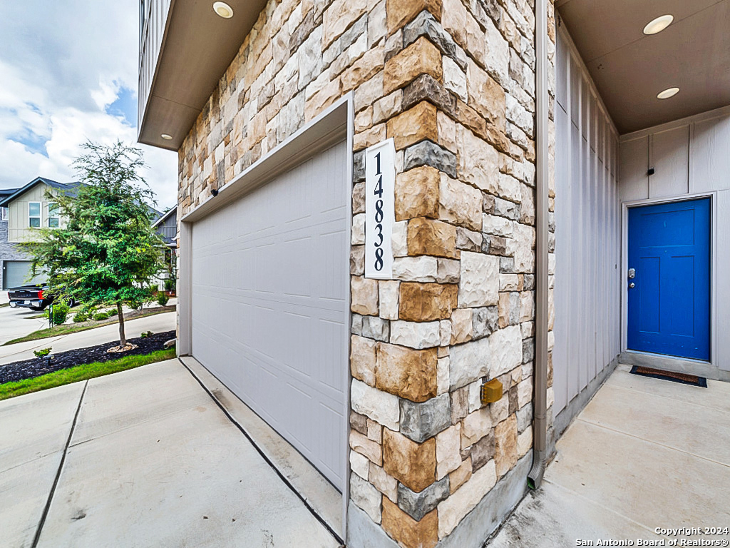 14838 MAVERICK AVE
