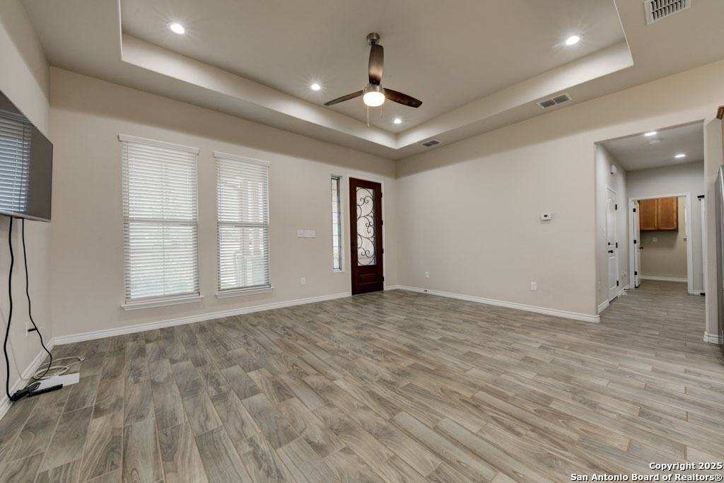 7415 MAVERICK HTS