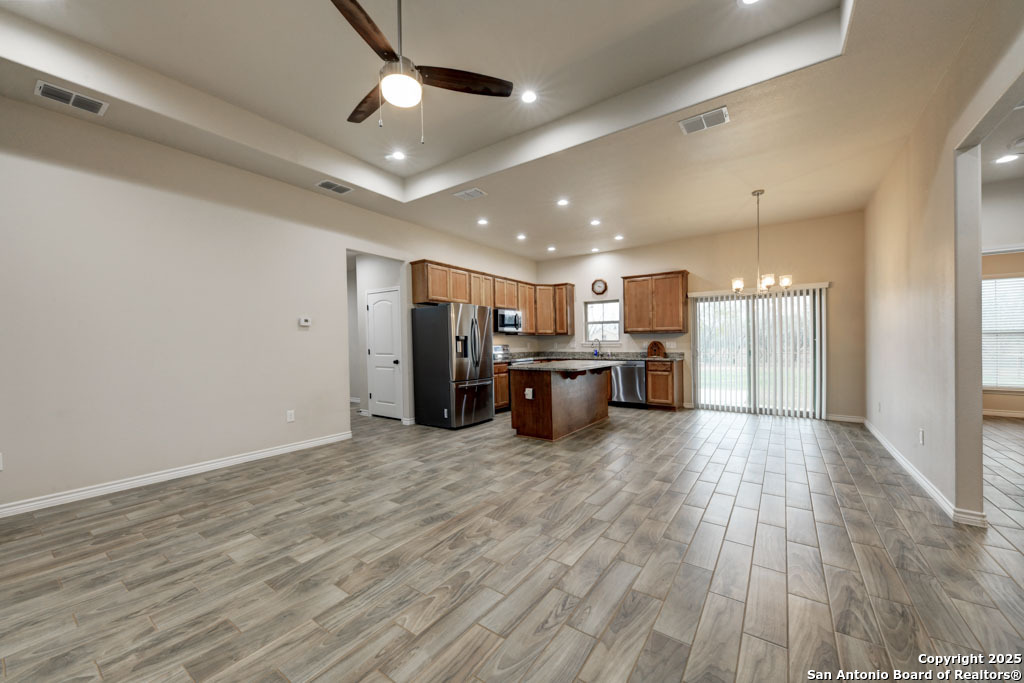 7415 MAVERICK HTS