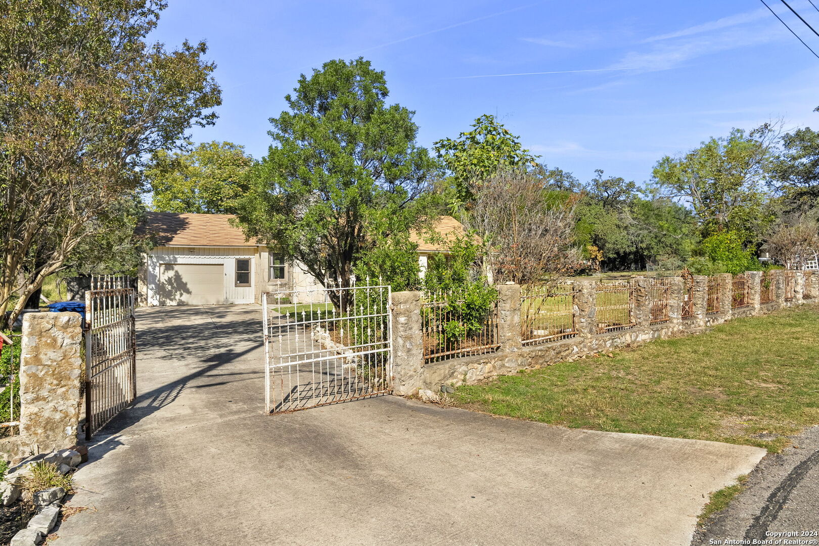 7003 W BEVERLY MAE DR
