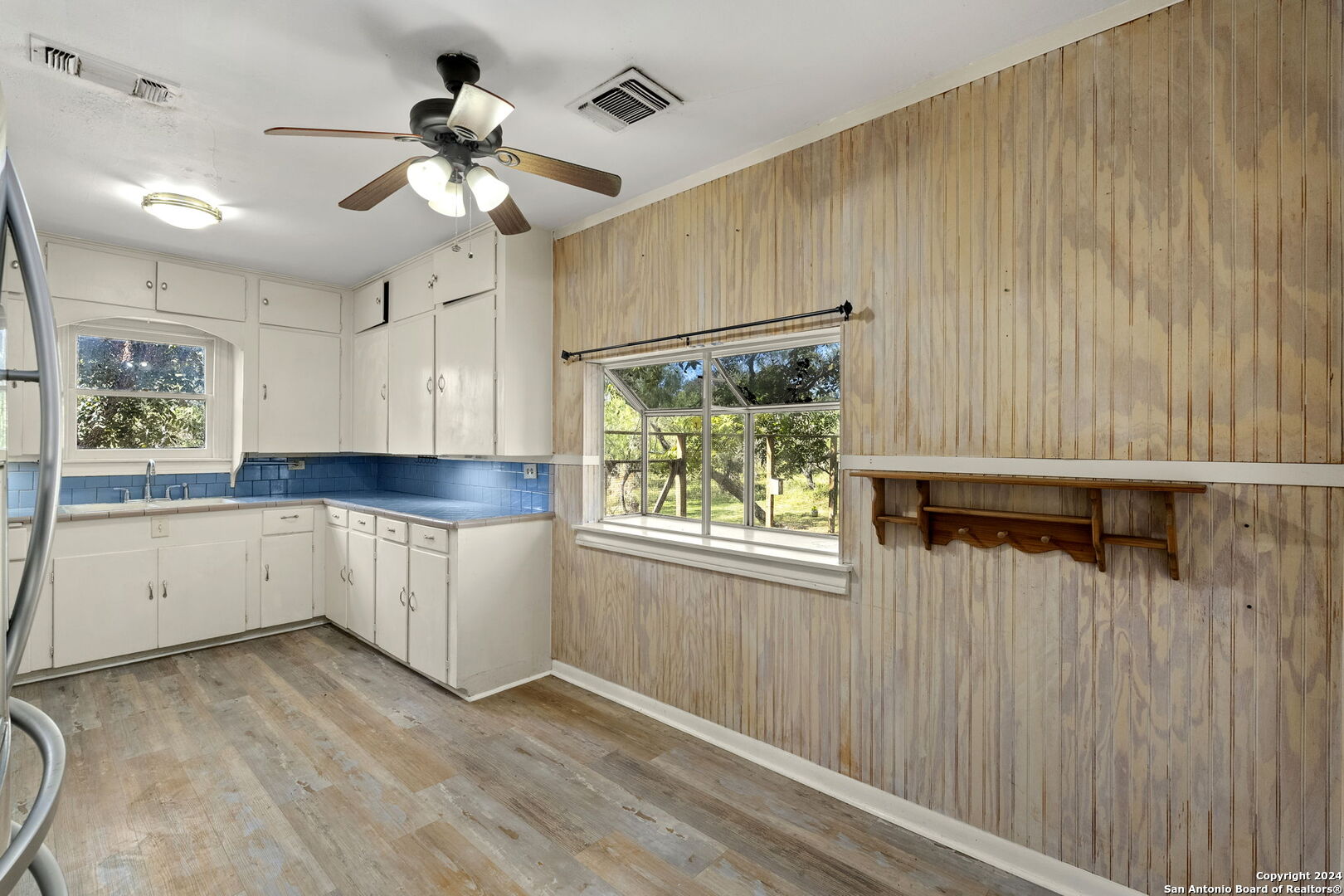 7003 W BEVERLY MAE DR