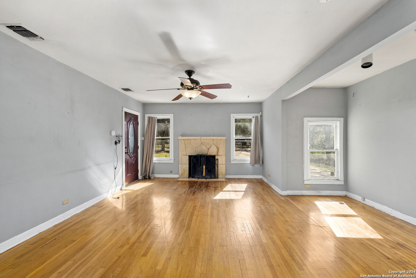 7003 W BEVERLY MAE DR