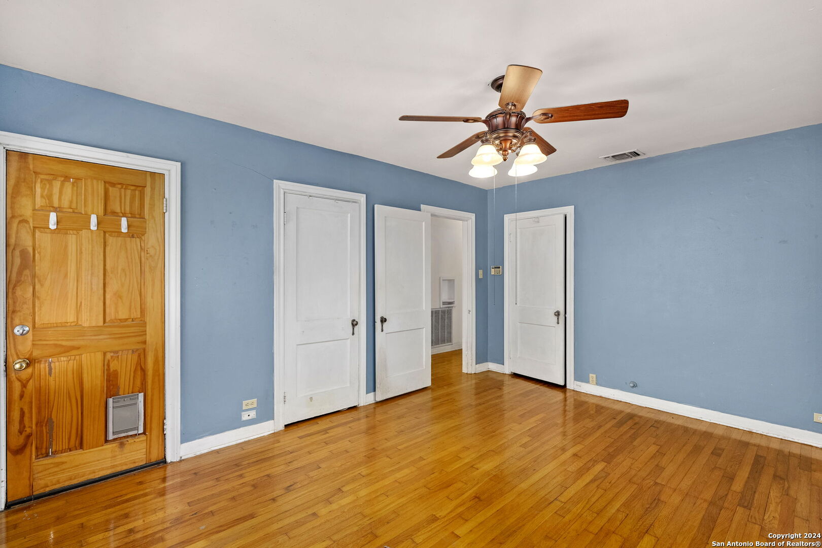 7003 W BEVERLY MAE DR