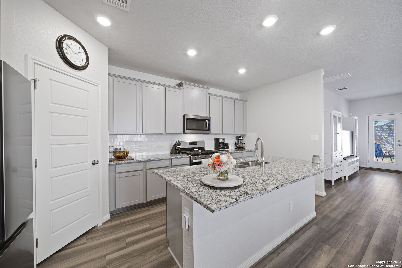 1432 ARCADIAN LILY