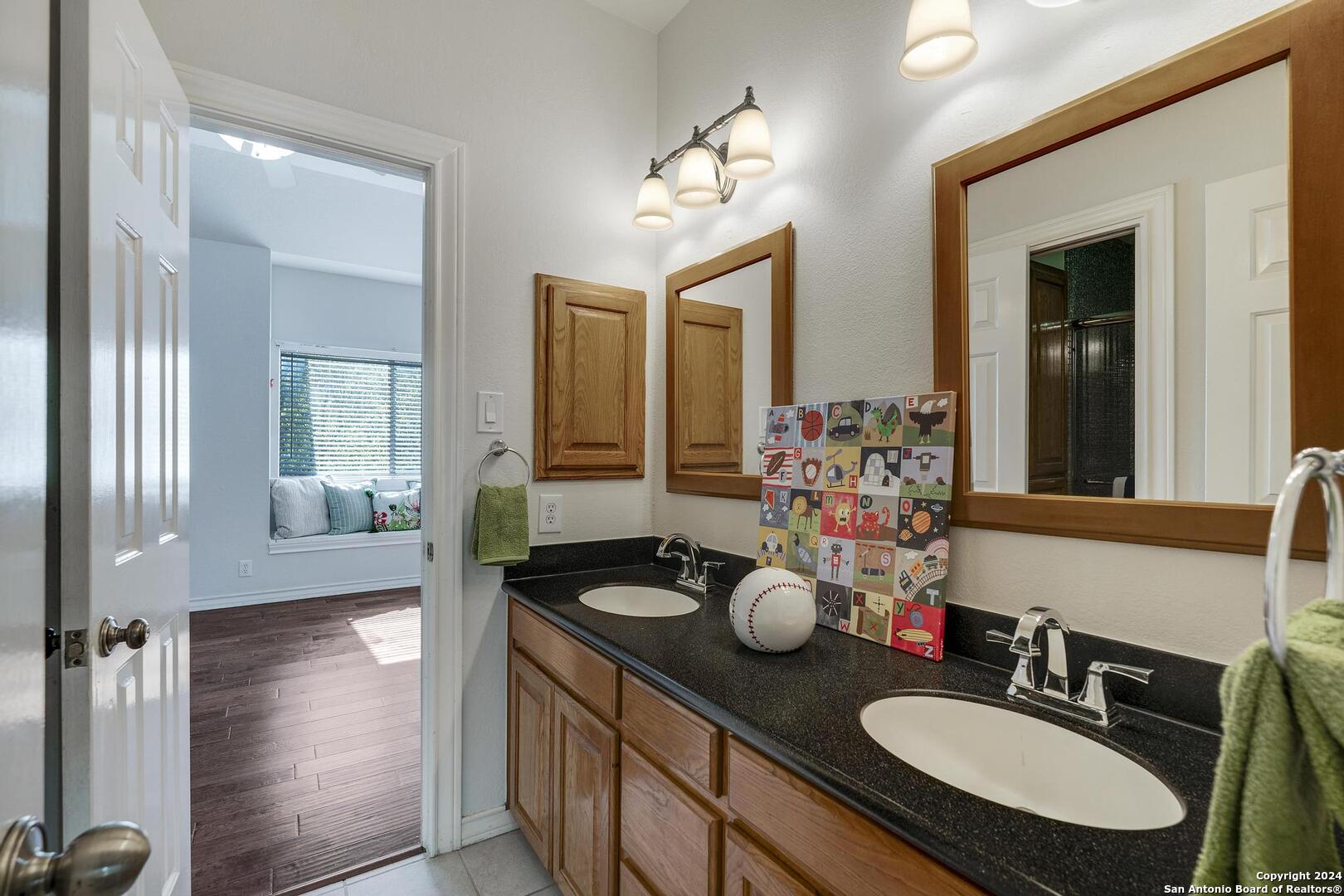 15603 WREN HVN