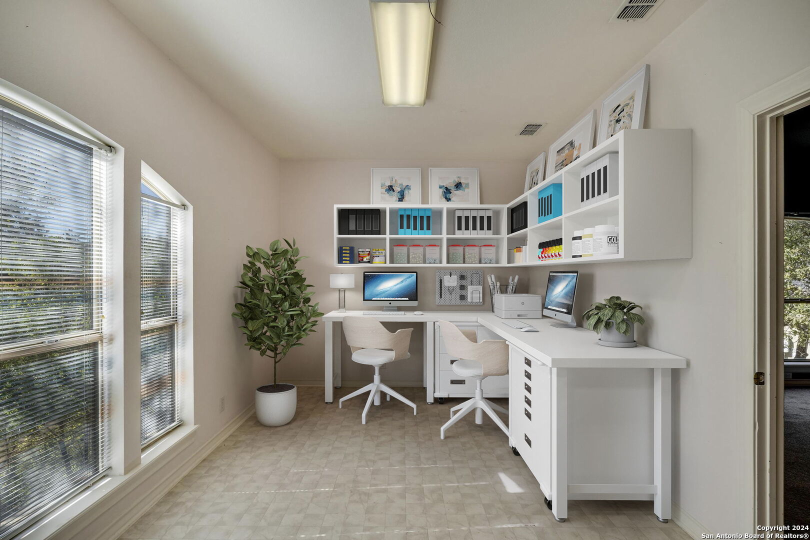 15603 WREN HVN