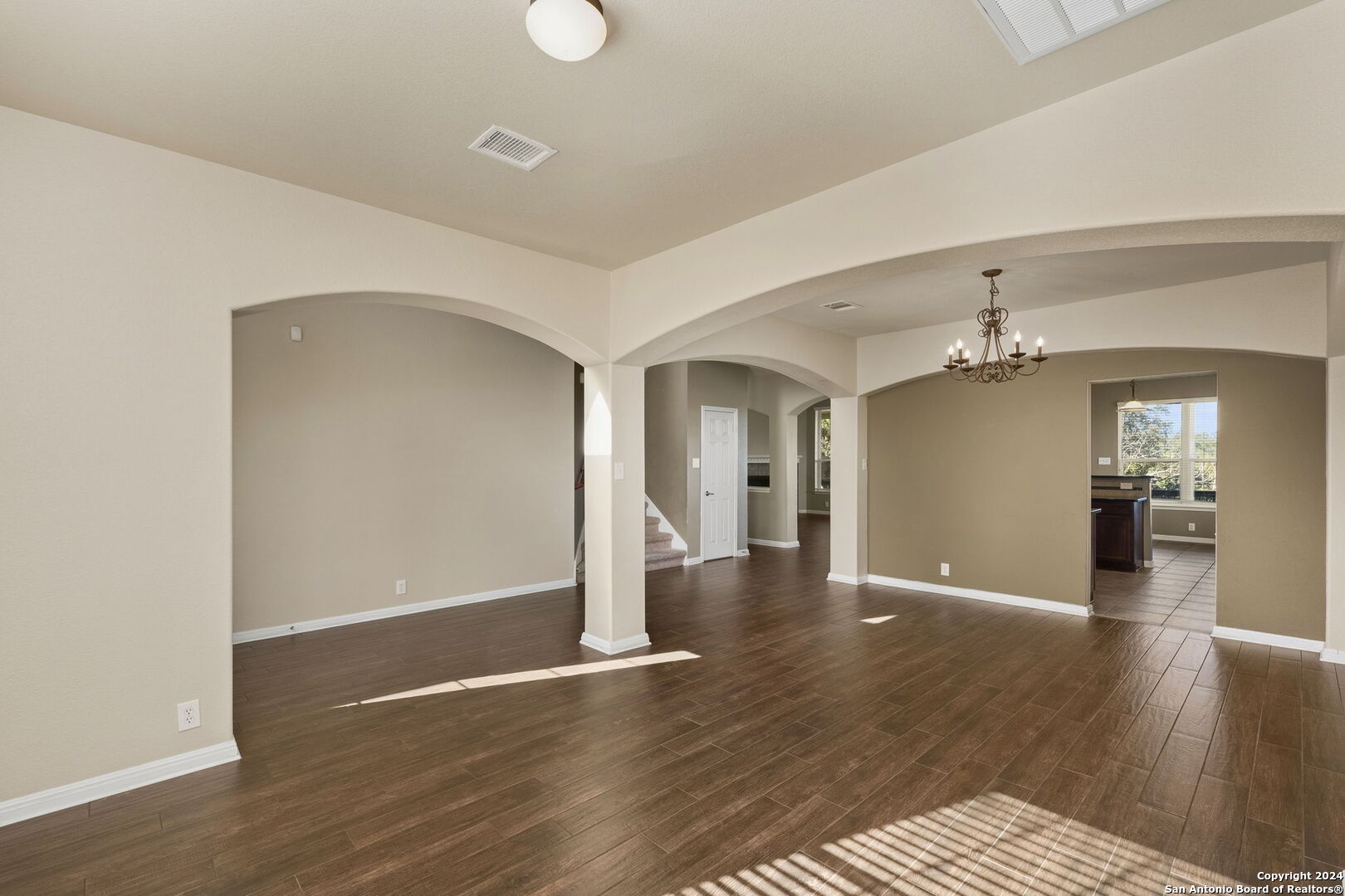22019 RANIER LN