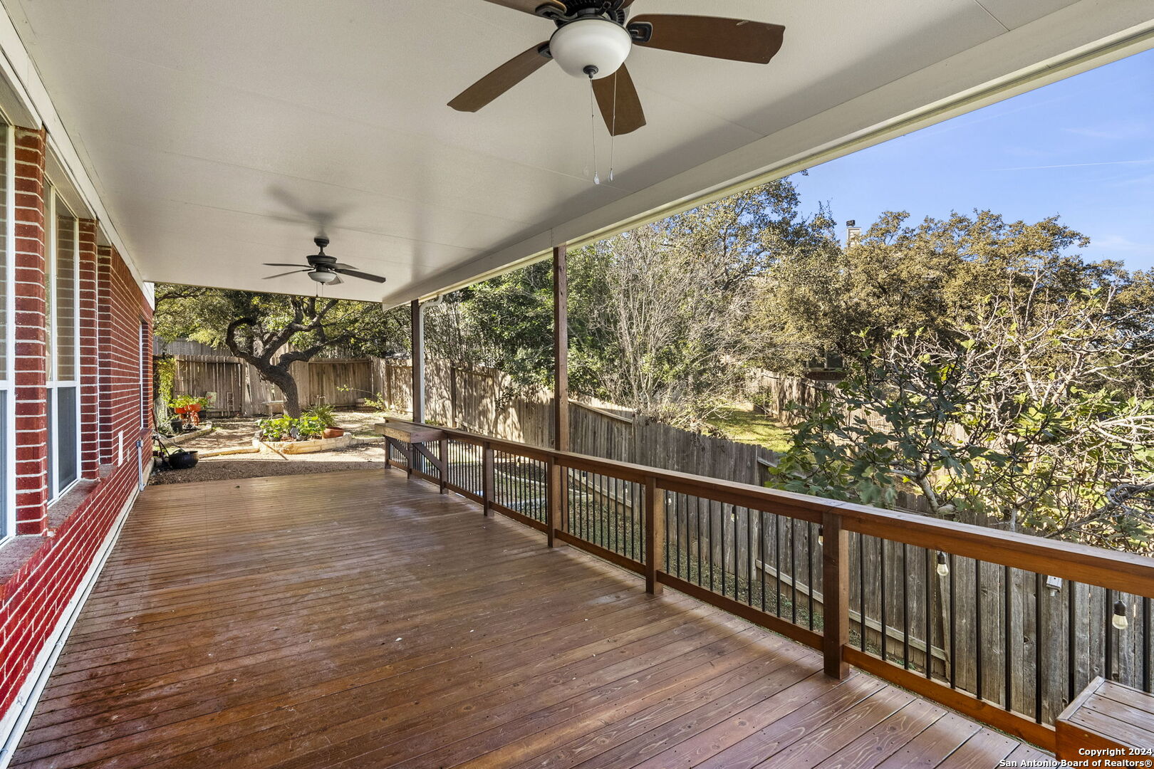 22019 RANIER LN