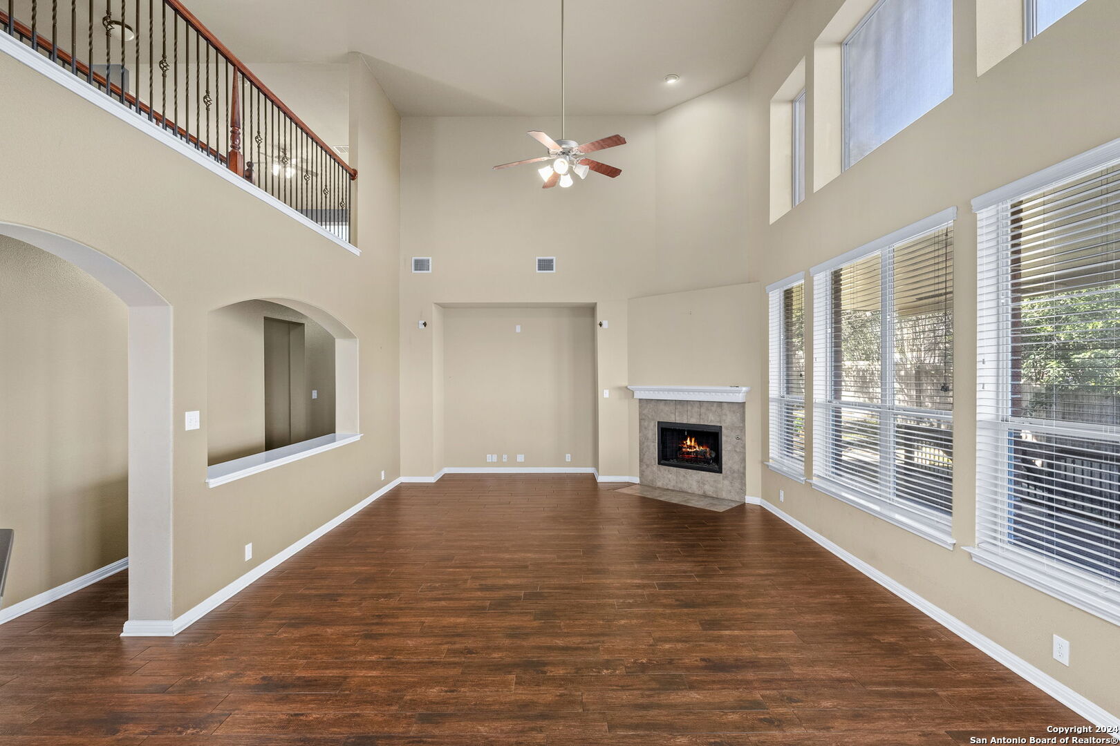 22019 RANIER LN