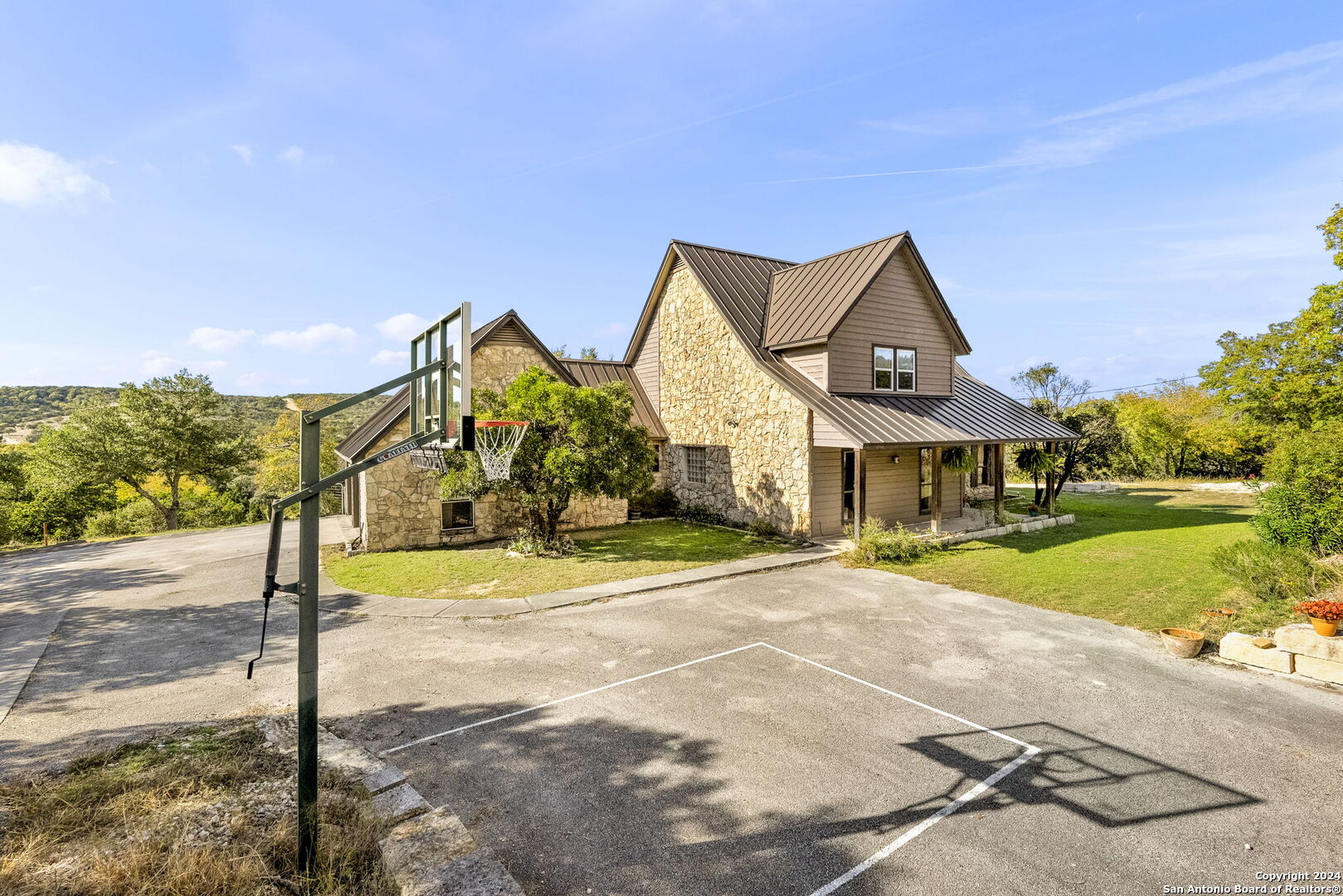 146 TEN WEST DR