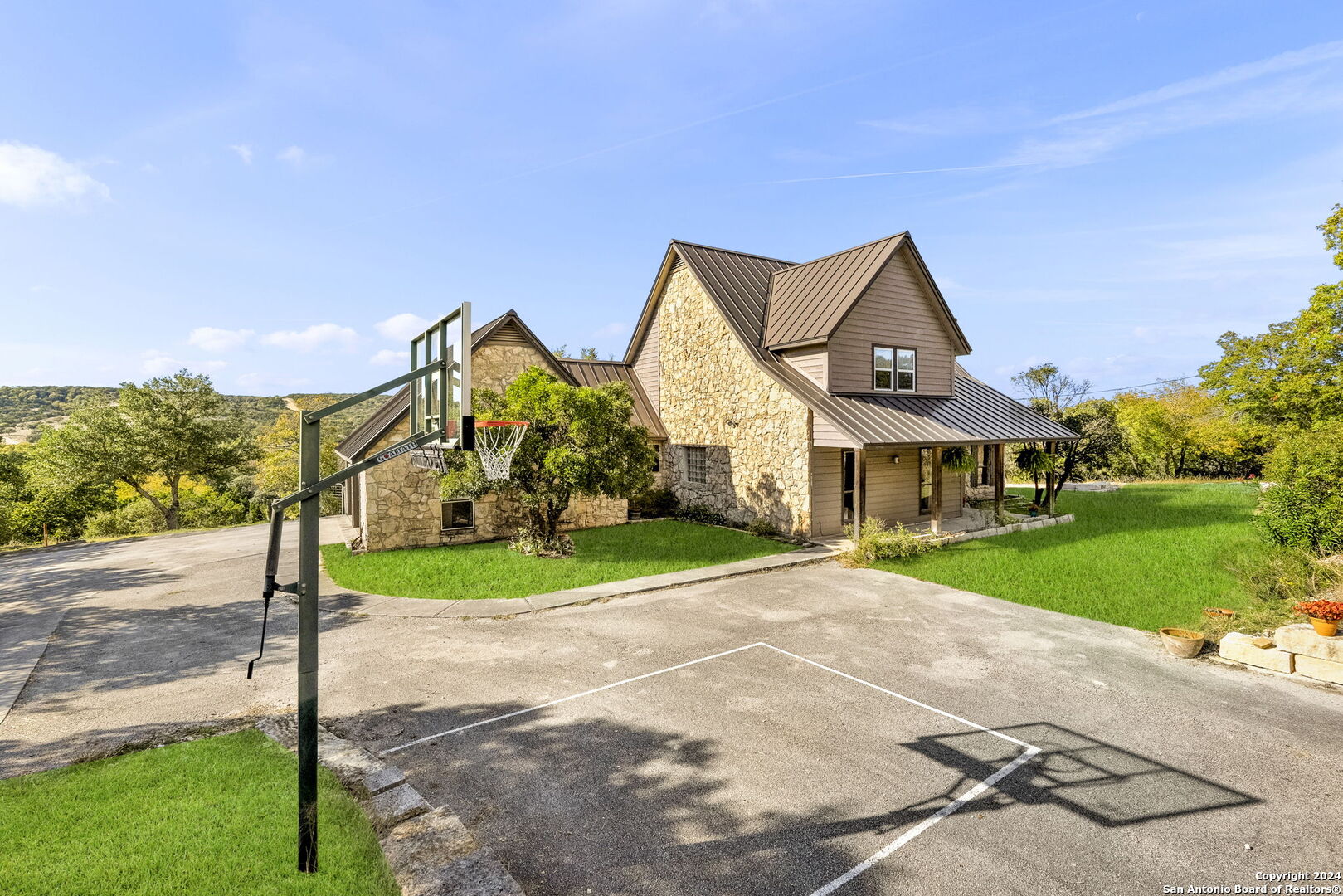 146 TEN WEST DR