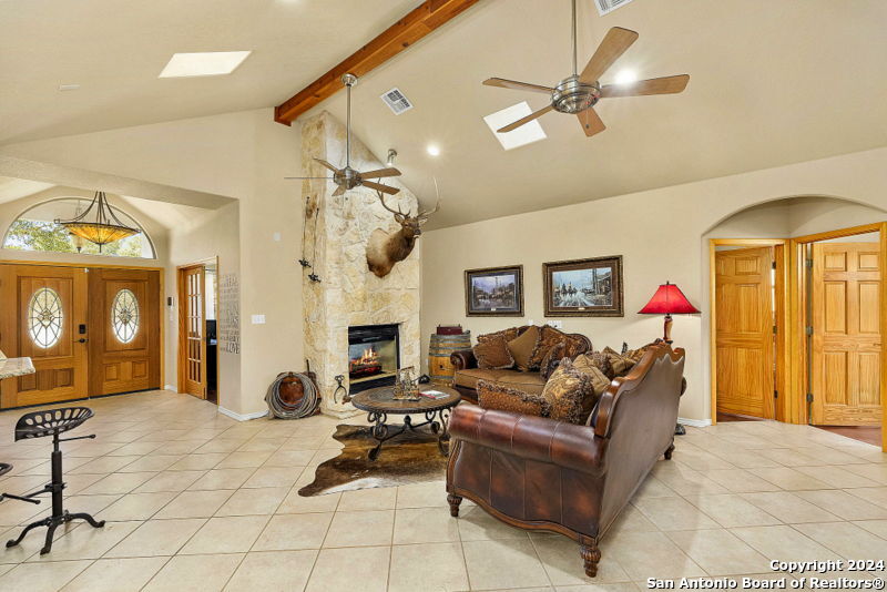 155 FAWN DR